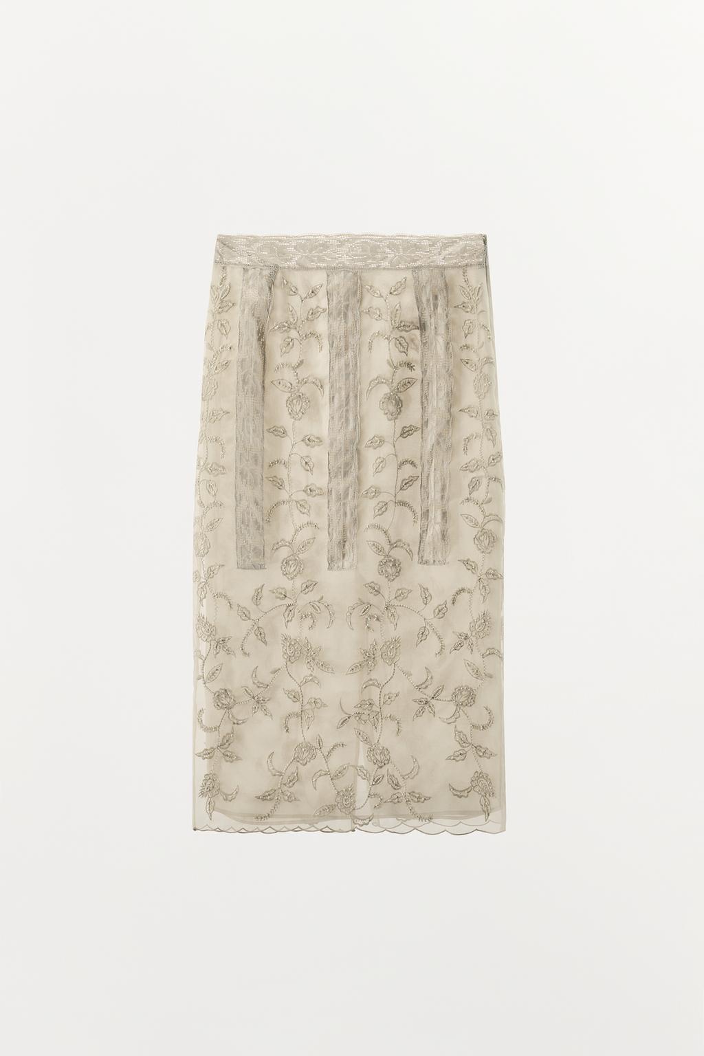 ЮБКА ИЗ ОРГАНЗЫ С ВЫШИВКОЙ И БУСИНАМИ