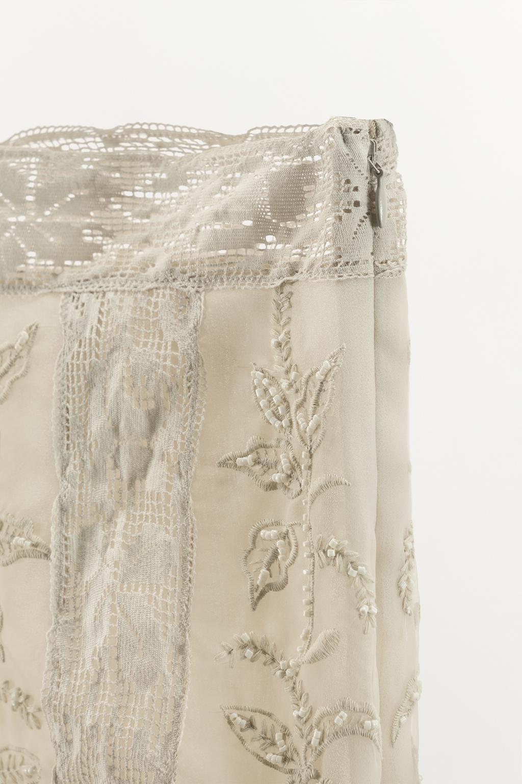 ЮБКА ИЗ ОРГАНЗЫ С ВЫШИВКОЙ И БУСИНАМИ