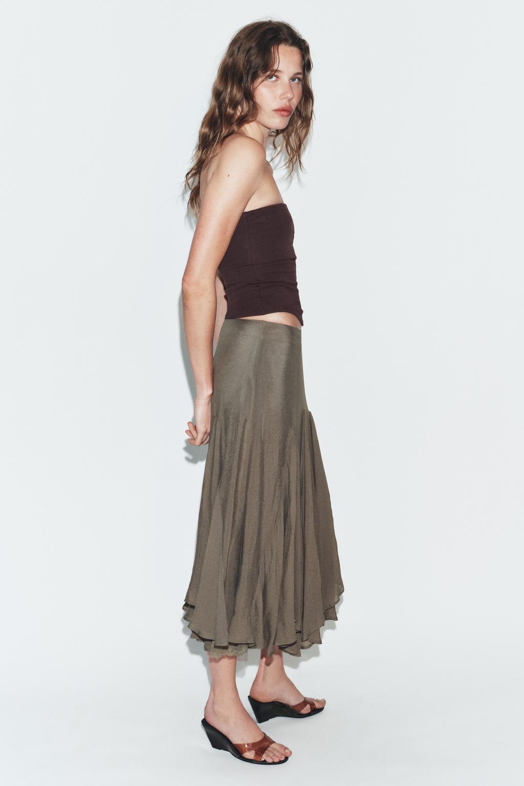 ЮБКА ГОДЕ ИЗ СТРУЯЩЕЙСЯ ТКАНИ С КРУЖЕВОМ