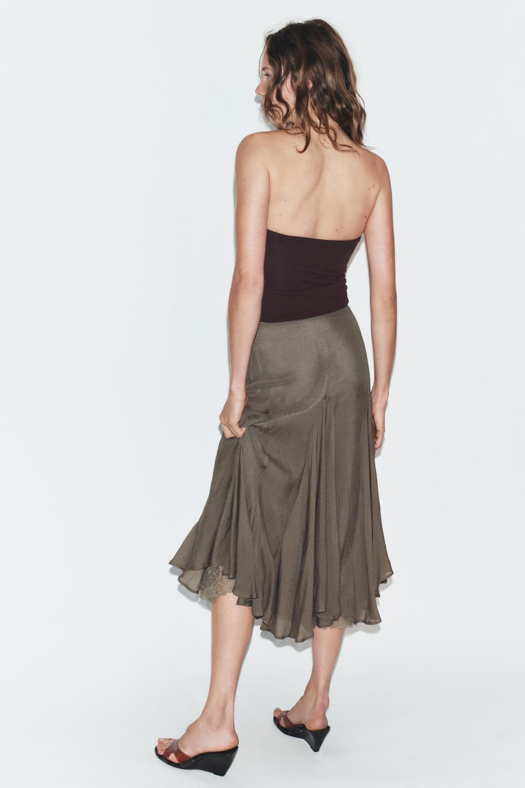 ЮБКА ГОДЕ ИЗ СТРУЯЩЕЙСЯ ТКАНИ С КРУЖЕВОМ