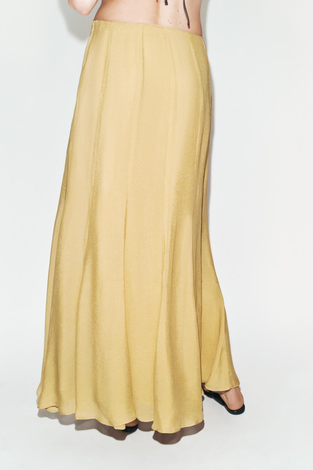 ДЛИННАЯ СТРУЯЩАЯСЯ ЮБКА