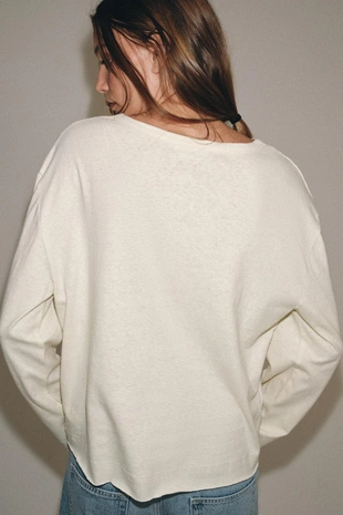 Футболка в стиле рустик с воротником на пуговицах- Заказать в России