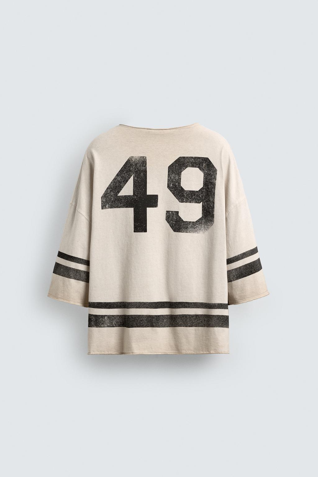 ФУТБОЛКА СВОБОДНОГО КРОЯ С ЭФФЕКТОМ ВИНТАЖНОЙ ПОТЕРТОСТИ