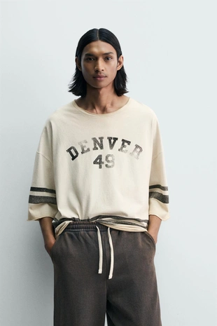 Футболка свободного кроя с эффектом винтажной потертости- Заказать в России