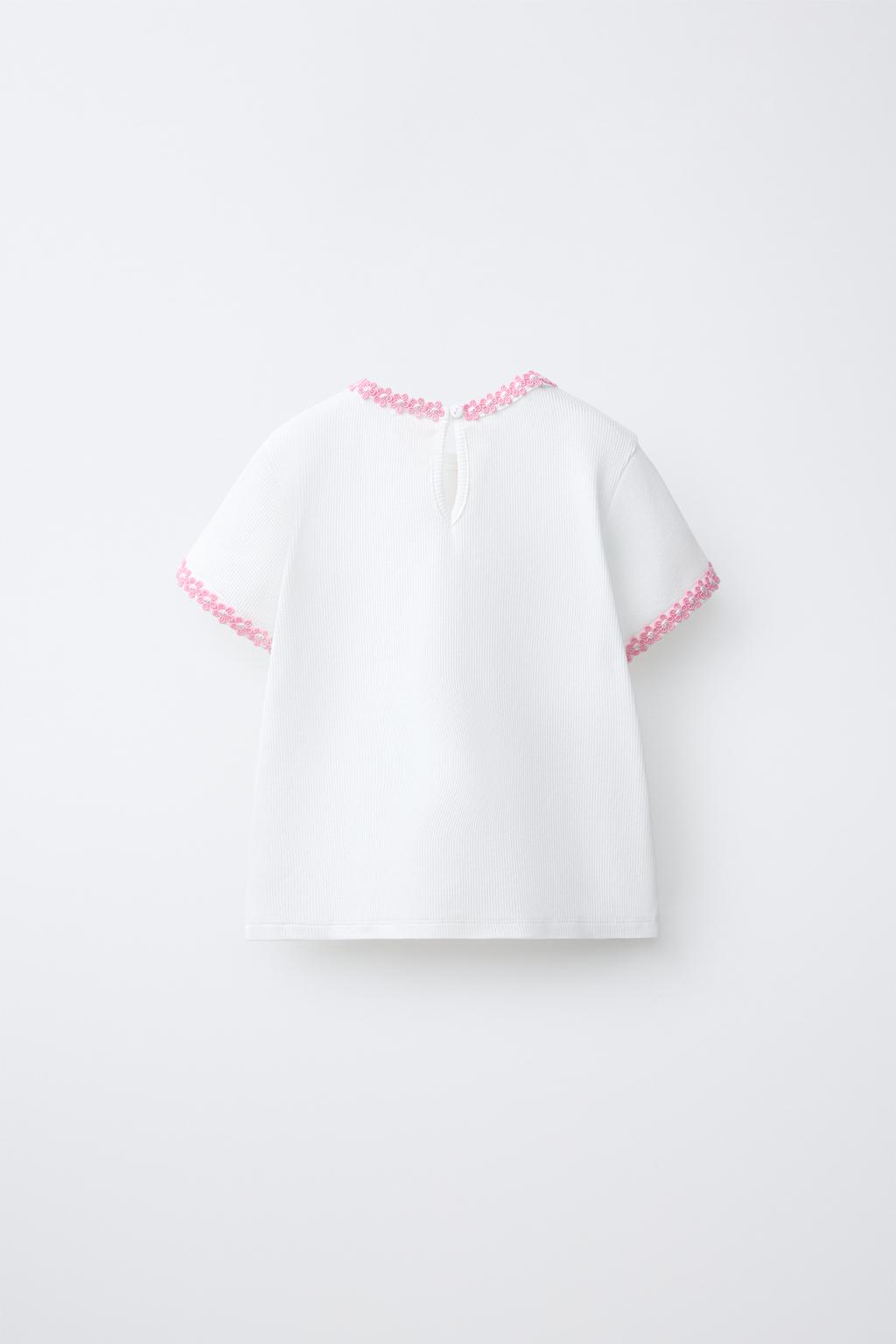 МАЙКА С ЦВЕТОЧНЫМ ПРИНТОМ