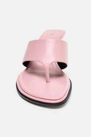 Кожаные босоножки на каблуке - Limited Edition- Заказать в России