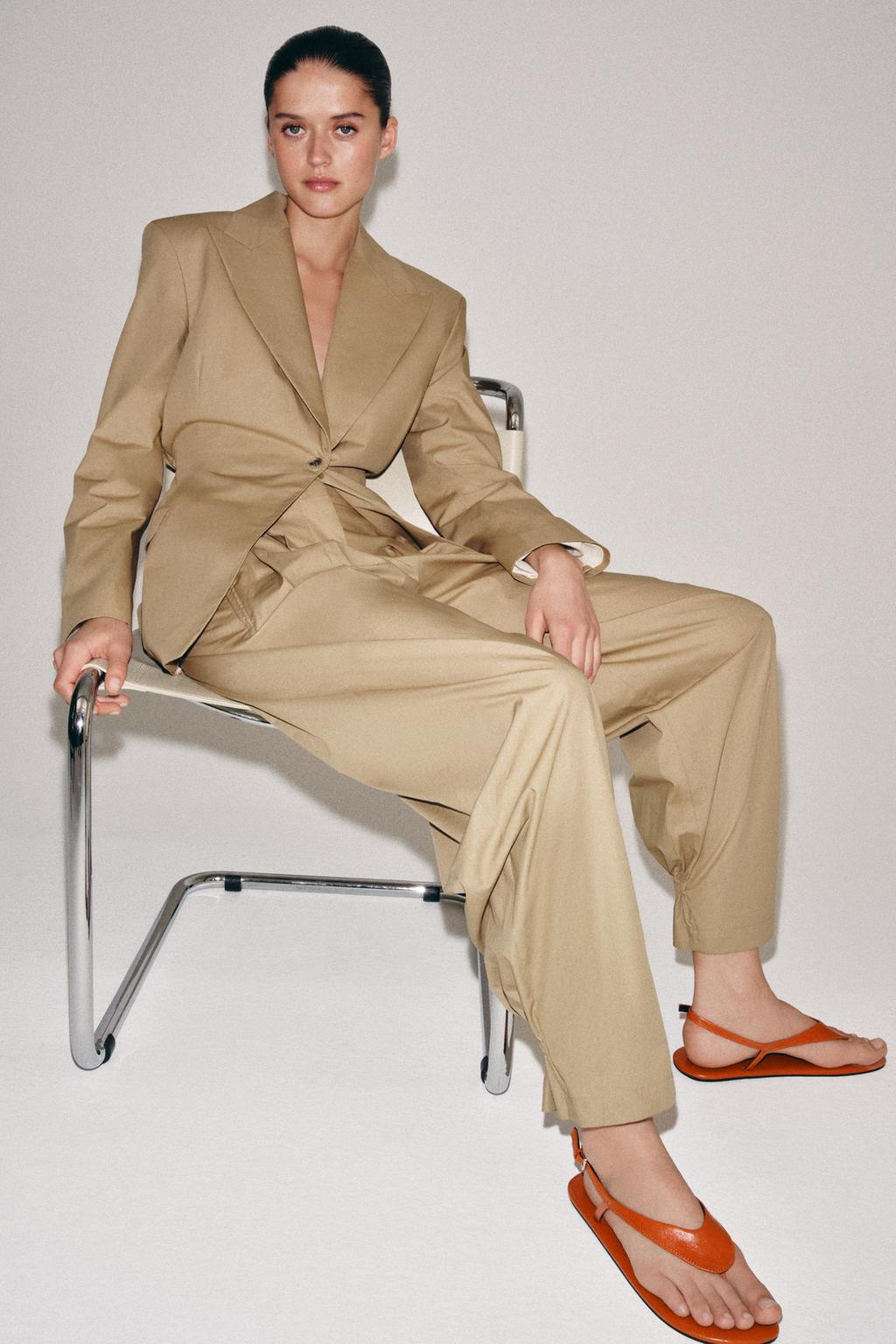 КОЖАНЫЕ САНДАЛИИ НА ПЛОСКОЙ ПОДОШВЕ - LIMITED EDITION