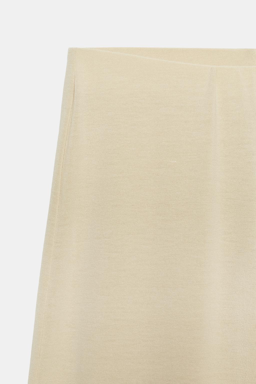 СТРУЯЩИЕСЯ БРЮКИ-ПАЛАЦЦО