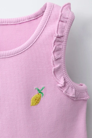 Футболка в рубчик без рукавов с вышивкой