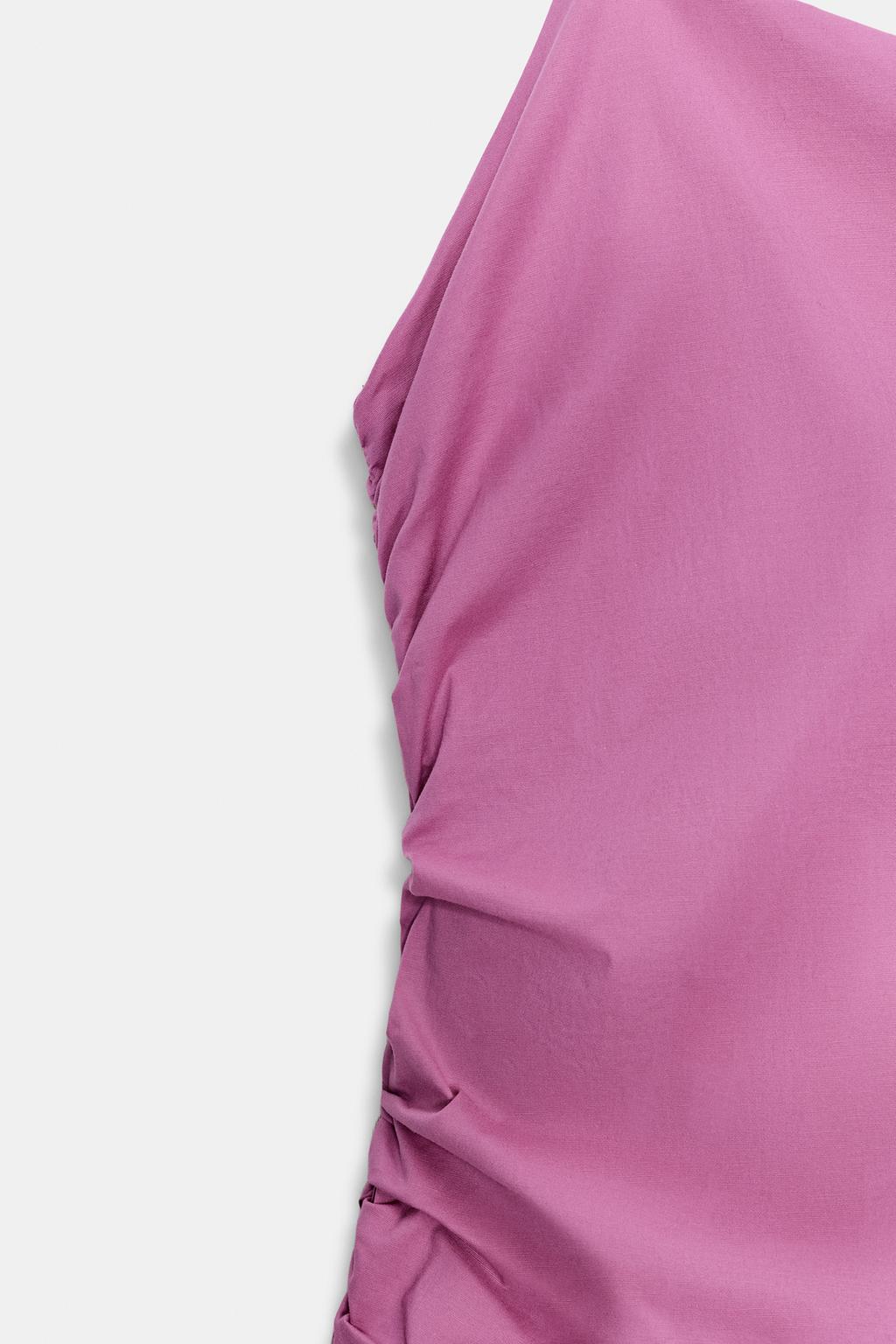 ПЛАТЬЕ ИЗ ПОПЛИНА С ГОРЛОВИНОЙ ХАЛТЕР И ВОЛАНАМИ