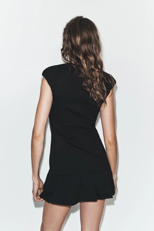 Мини-платье с воланами