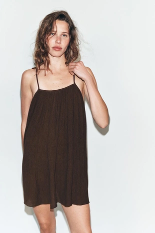 Мини-платье фактурное объемное