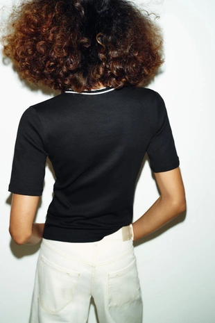 Футболка с контрастными деталями- Заказать в России