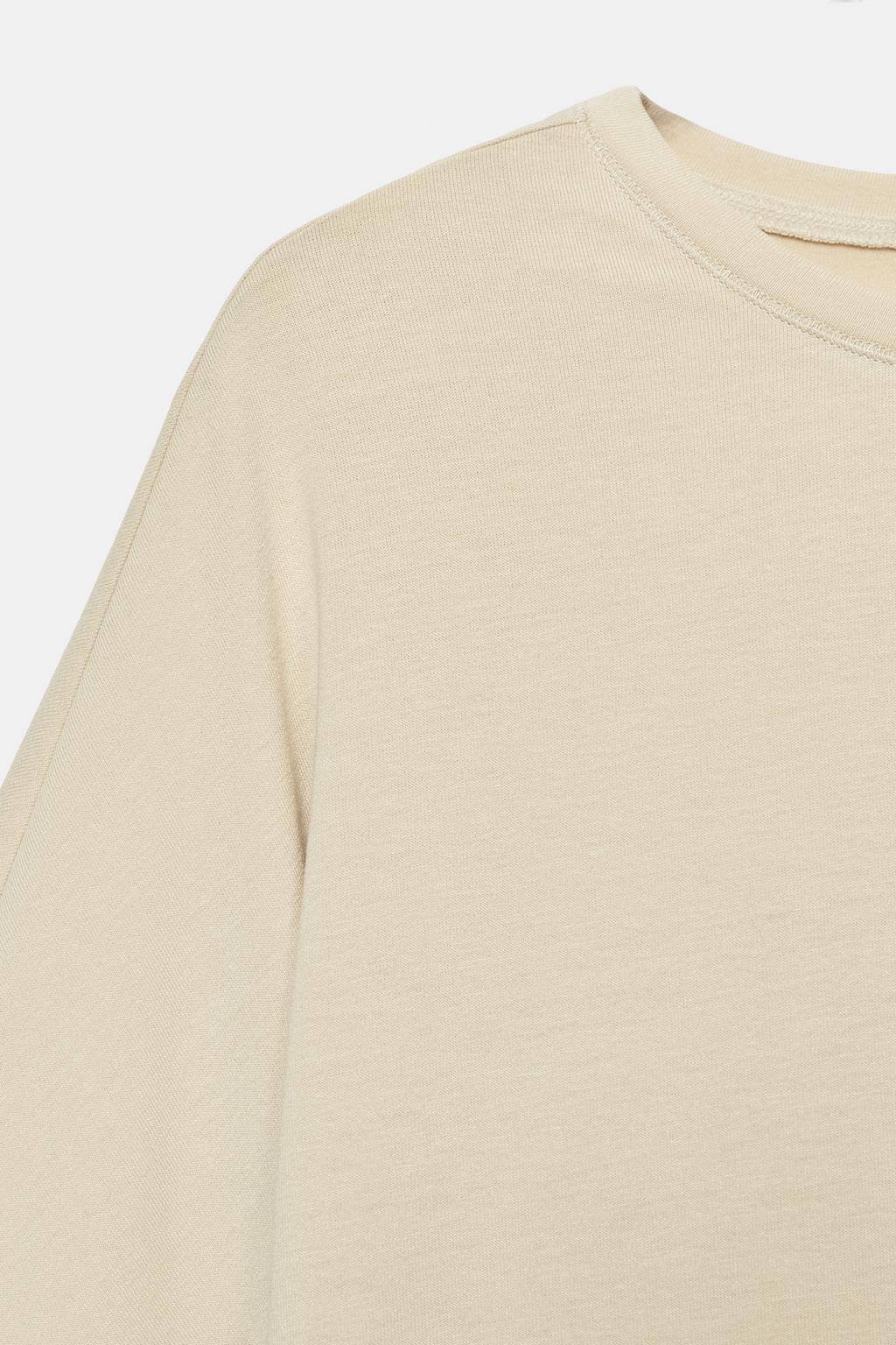 СВОБОДНАЯ ФУТБОЛКА ОВЕРСАЙЗ