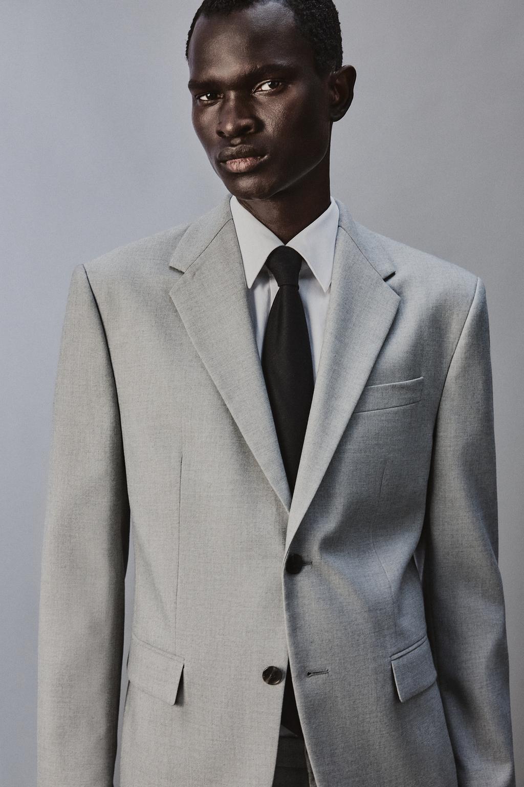 КОСТЮМНЫЙ ПИДЖАК КОМФОРТНОЙ ПОСАДКИ