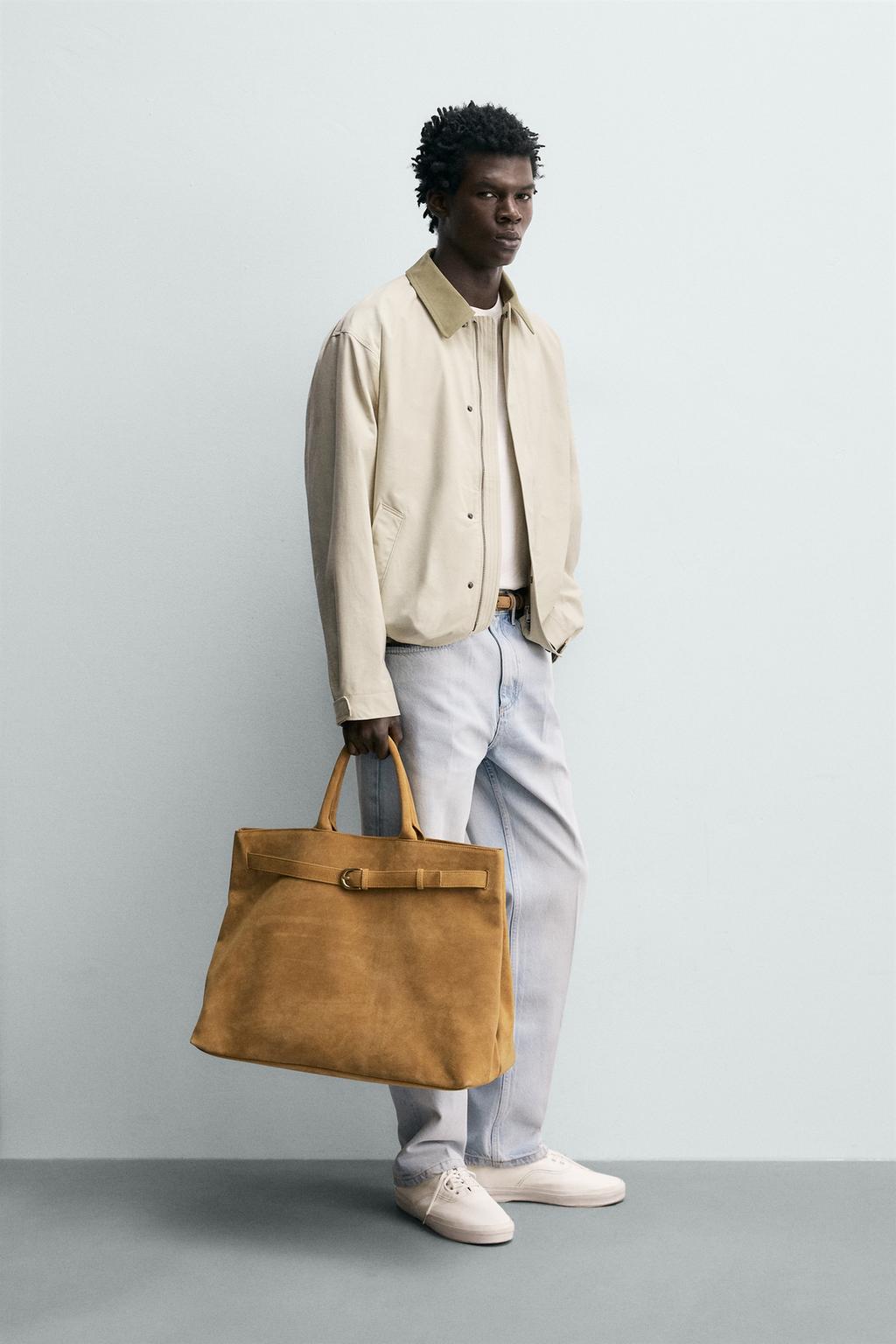 КУРТКА ИЗ ВЫСОКОТЕХНОНОЛОГИЧНОЙ ТКАНИ С КОНТРАСТНЫМ ВОРОТНИКОМ