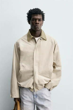 Куртка из высокотехнонологичной ткани с контрастным воротником- Заказать в России