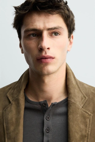 Блейзер  из замши- Заказать в России