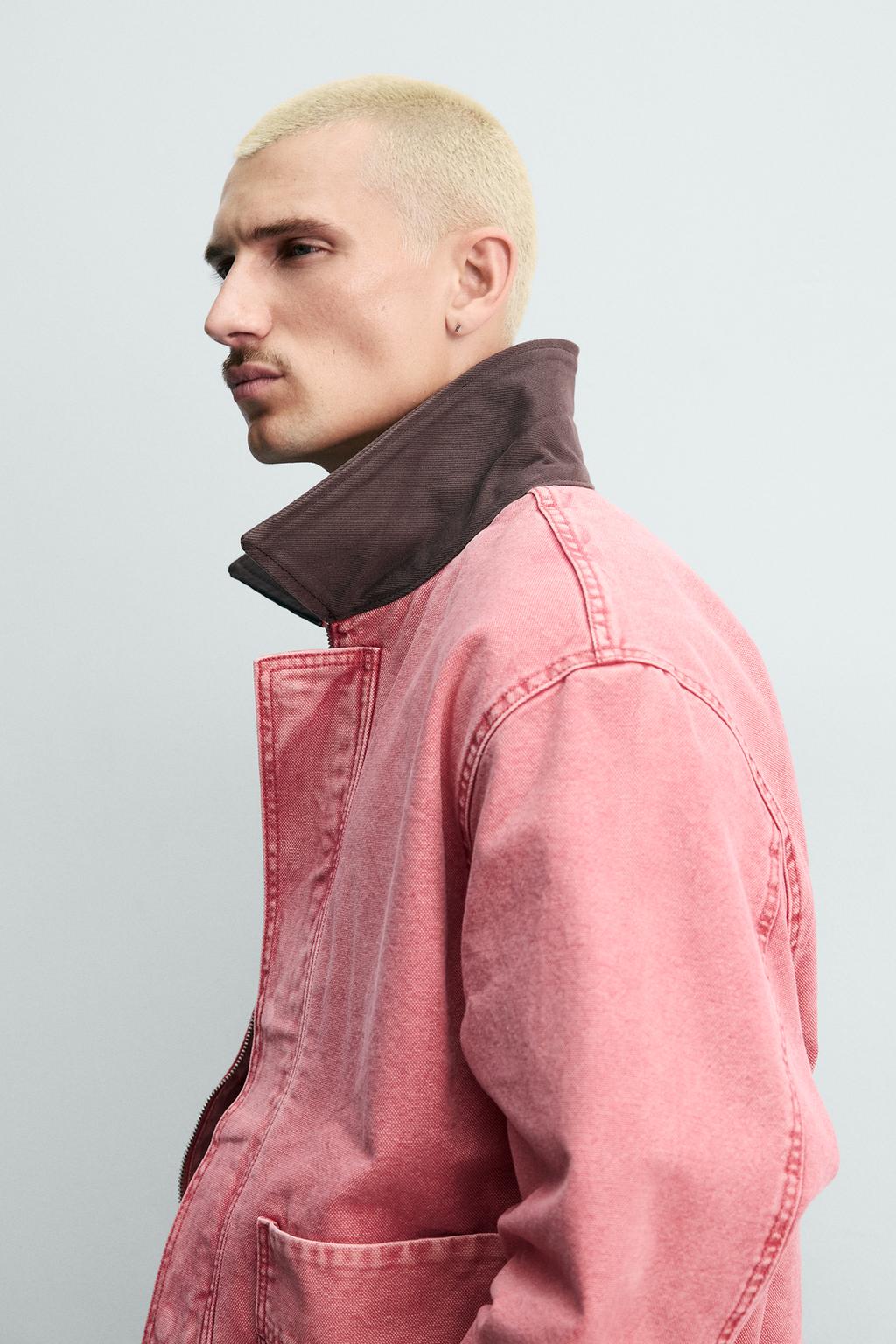 КУРТКА СВОБОДНОГО КРОЯ С КОНТРАСТНЫМ ВОРОТНИКОМ