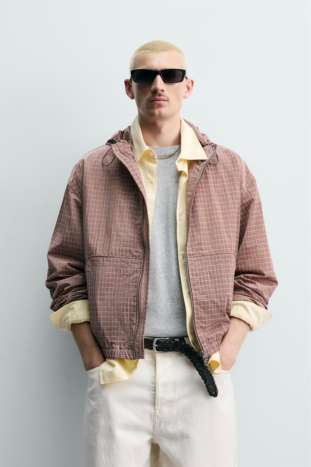 КУРТКА ИЗ РЕЛЬЕФНОЙ ТКАНИ