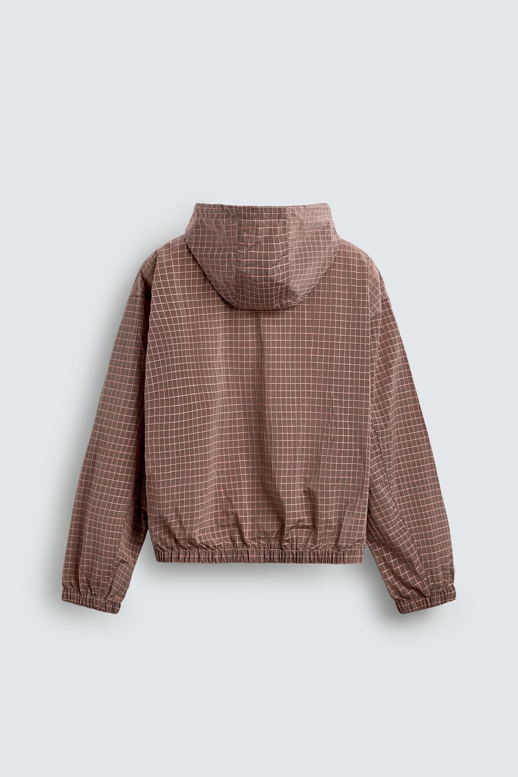 КУРТКА ИЗ РЕЛЬЕФНОЙ ТКАНИ