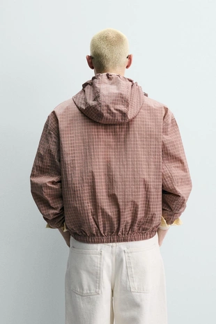 Куртка из рельефной ткани- Заказать в России