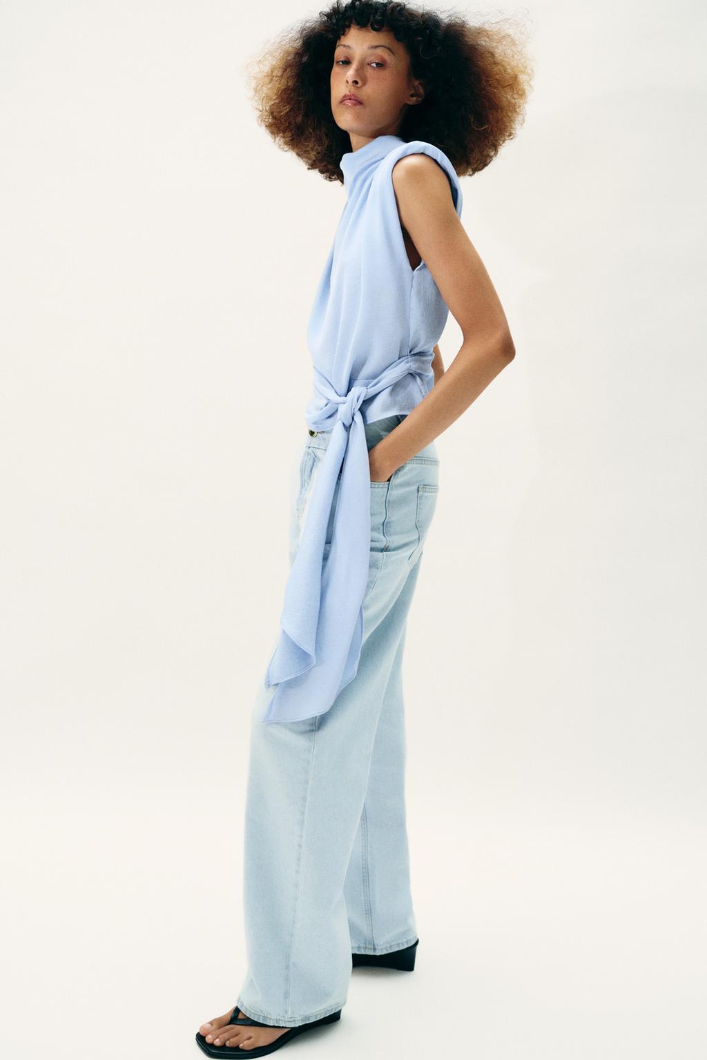 АТЛАСНЫЙ ТОП С БАНТОМ И ПОДПЛЕЧНИКАМИ