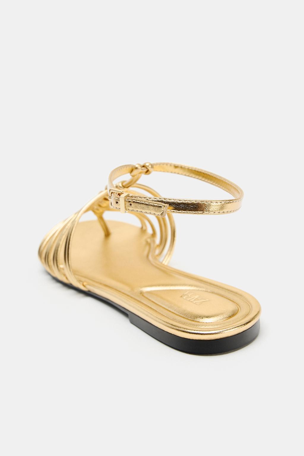 САНДАЛИИ НА ПЛОСКОЙ ПОДОШВЕ С МЕТАЛЛИЧЕСКИМ БЛЕСКОМ