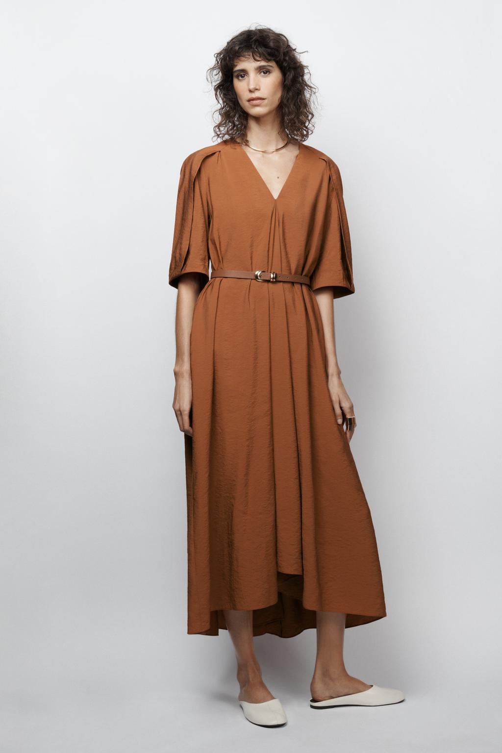 ПЛАТЬЕ МИДИ ИЗ РЕЛЬЕФНОЙ ТКАНИ — коллекция Zara «ZW» лимитированная серия