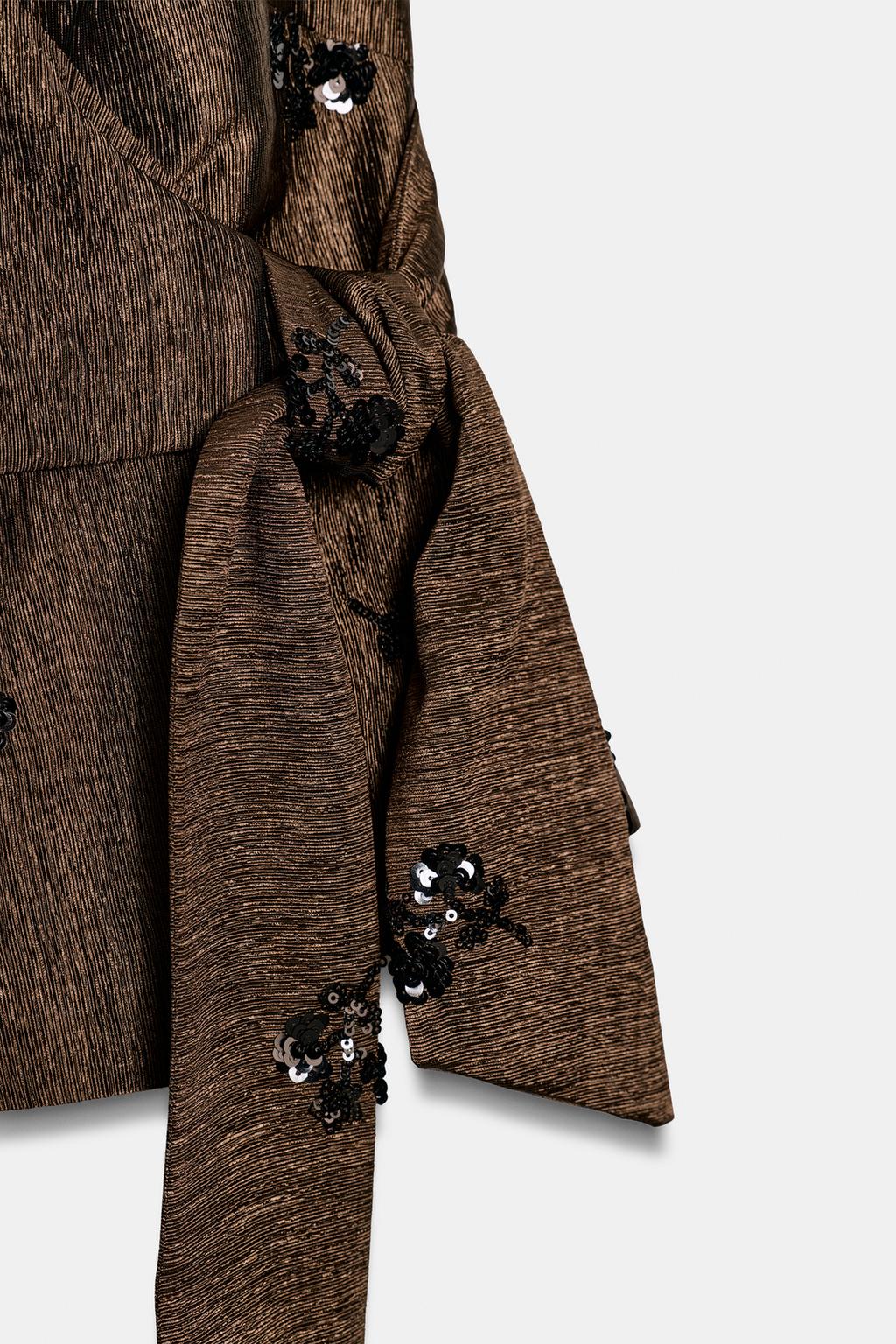 ТОП С ГОРЛОВИНОЙ ХАЛТЕР И ПАЙЕТКАМИ