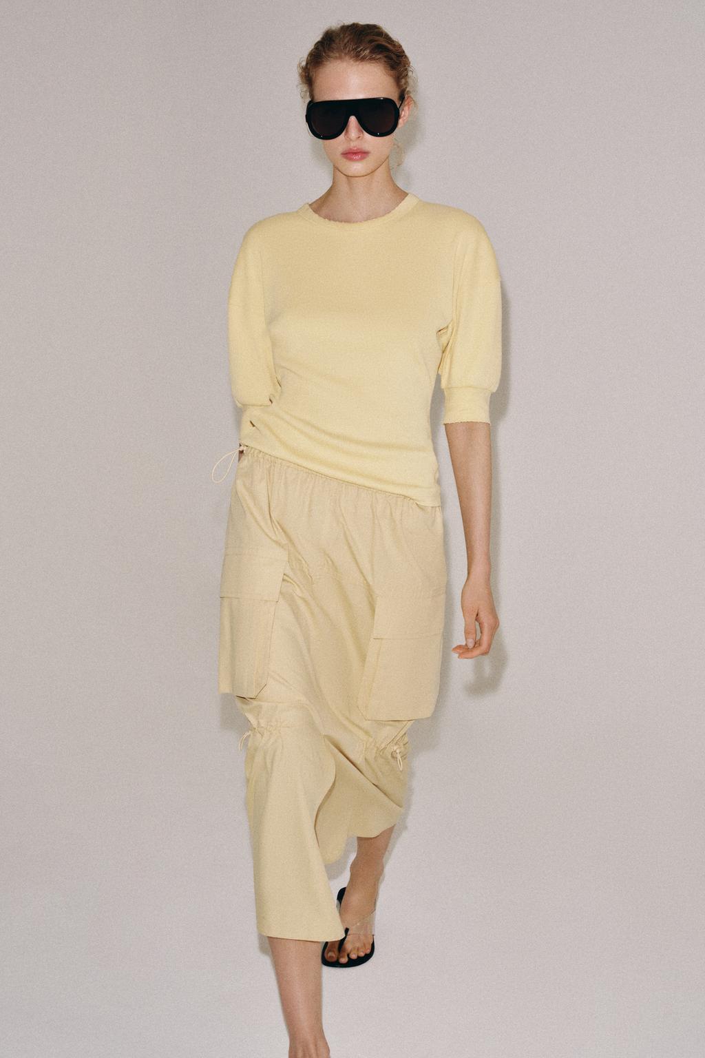 ФУТБОЛКА В РУБЧИК С ОБЪЕМНЫМИ РУКАВАМИ