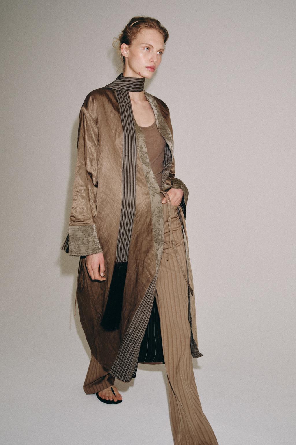 КИМОНО ИЗ ЖАККАРДА С ШАРФОМ — коллекция Zara «ZW»