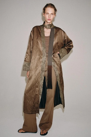 Кимоно из жаккарда с шарфом — коллекция Zara «Zw»- Заказать в России