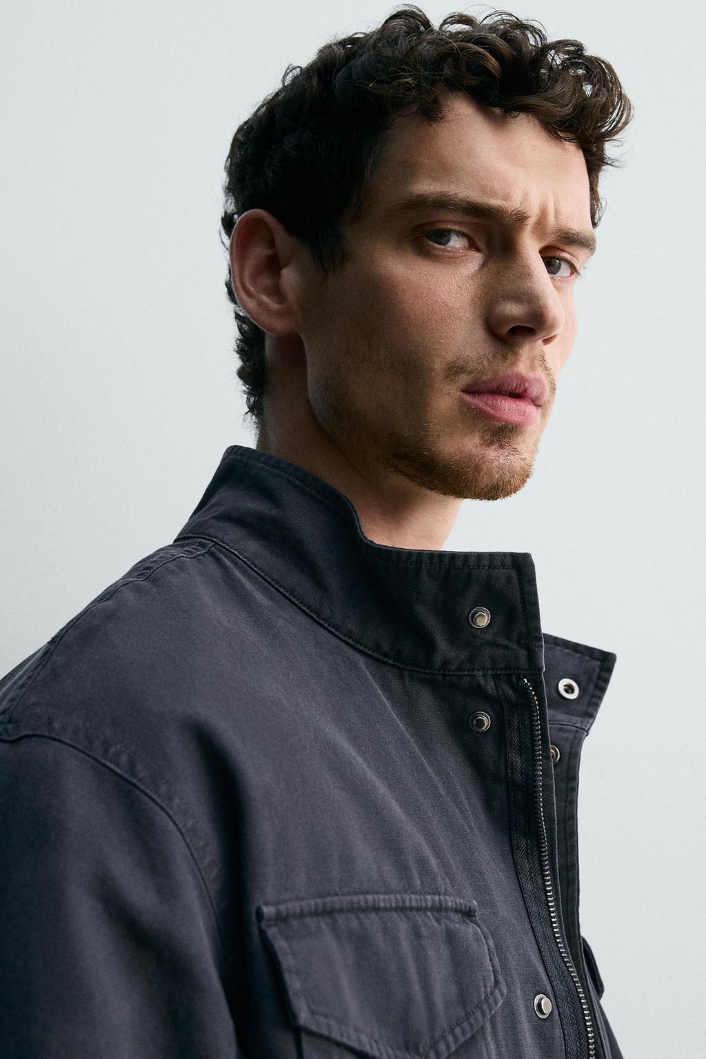 КУРТКА С КАРМАНАМИ И ЭФФЕКТОМ ПОТЕРТОСТИ