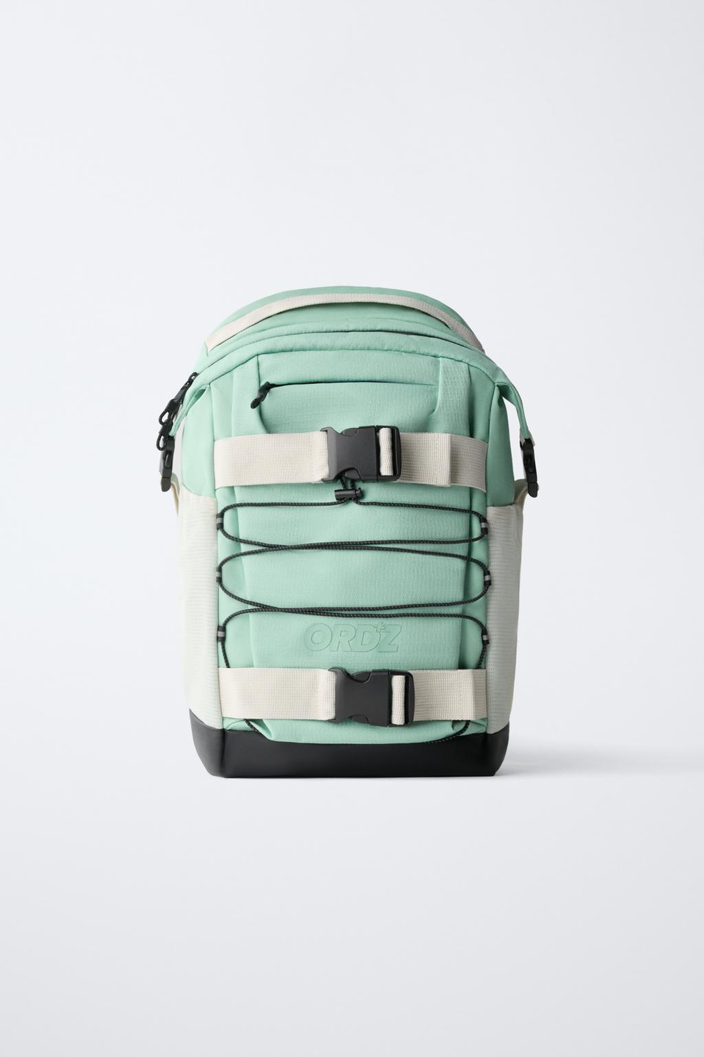 РЮКЗАК ИЗ ВЫСОКОТЕХНОЛОГИЧНОЙ ТКАНИ