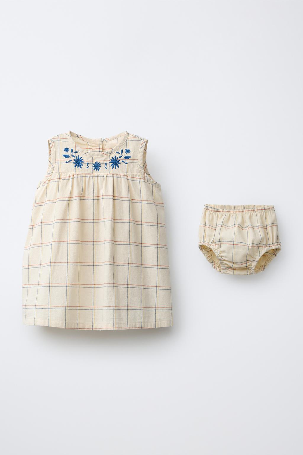 ПЛАТЬЕ И ТРУСЫ В КЛЕТКУ С ВЫШИВКОЙ