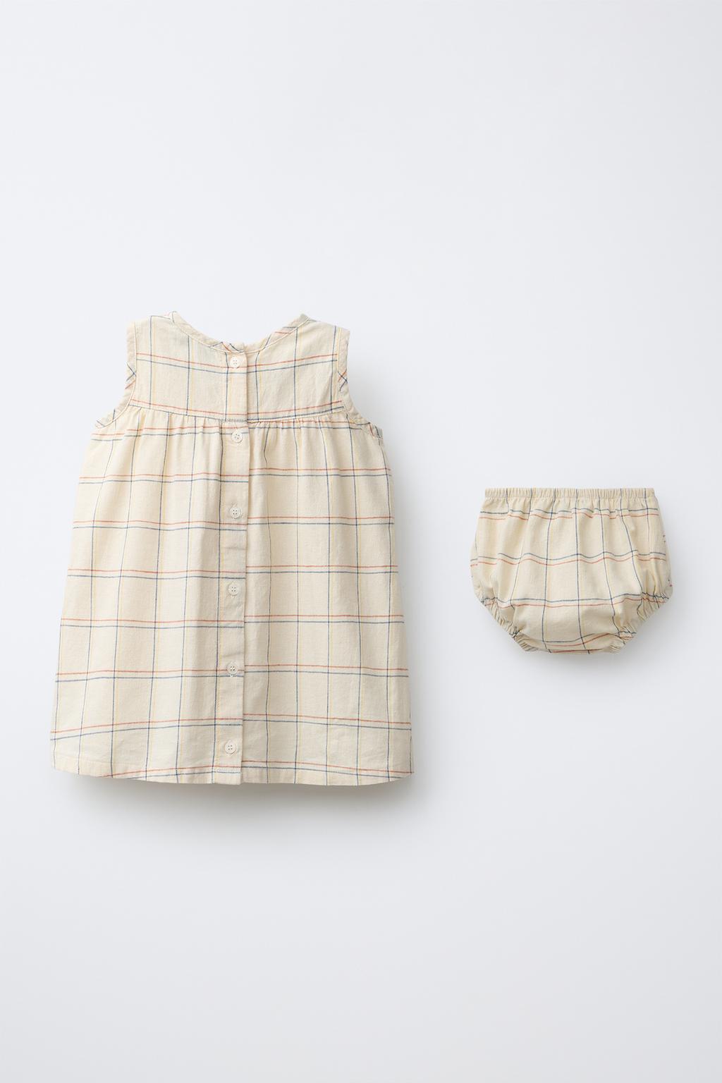 ПЛАТЬЕ И ТРУСЫ В КЛЕТКУ С ВЫШИВКОЙ