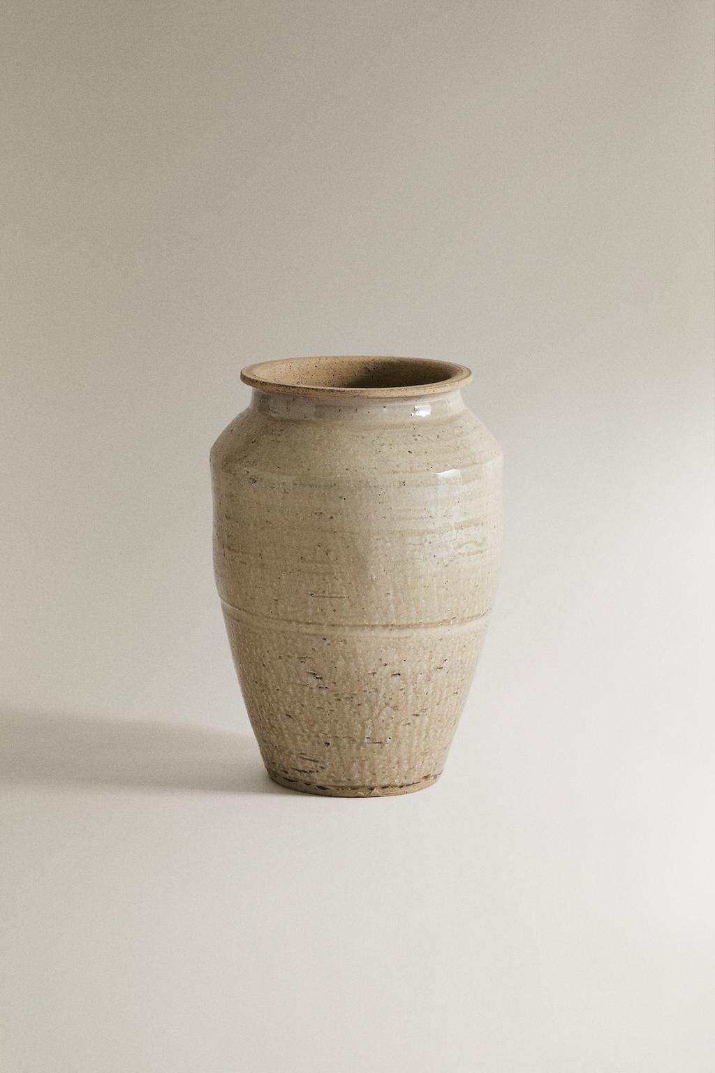 Высокий керамический ваза