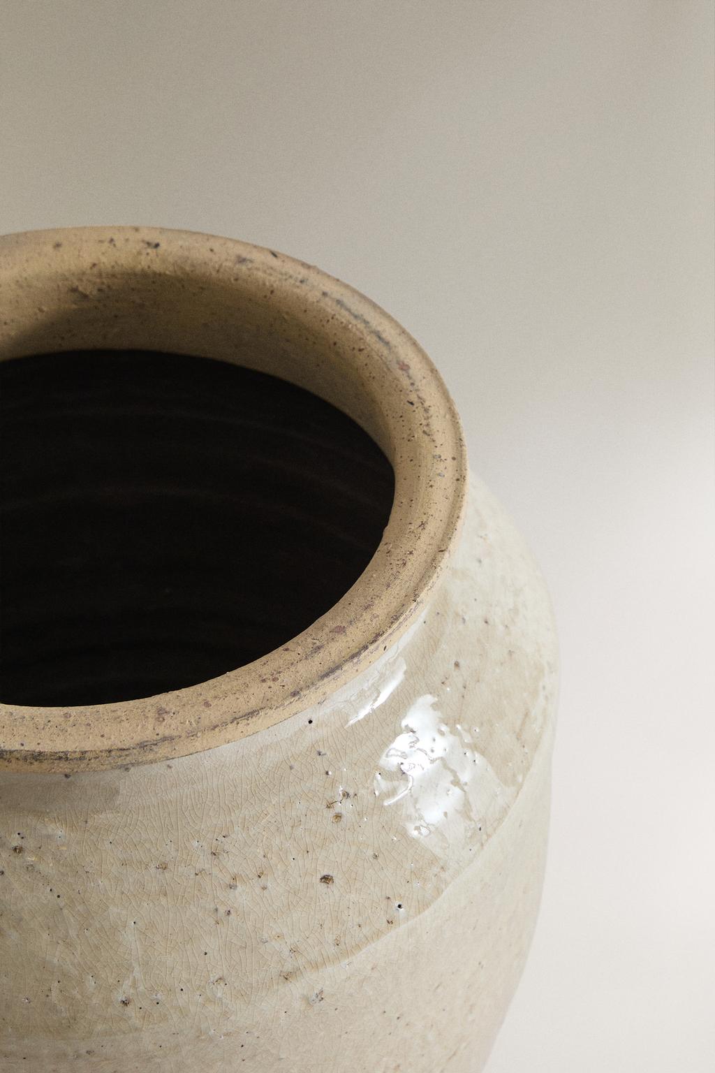 Высокий керамический ваза