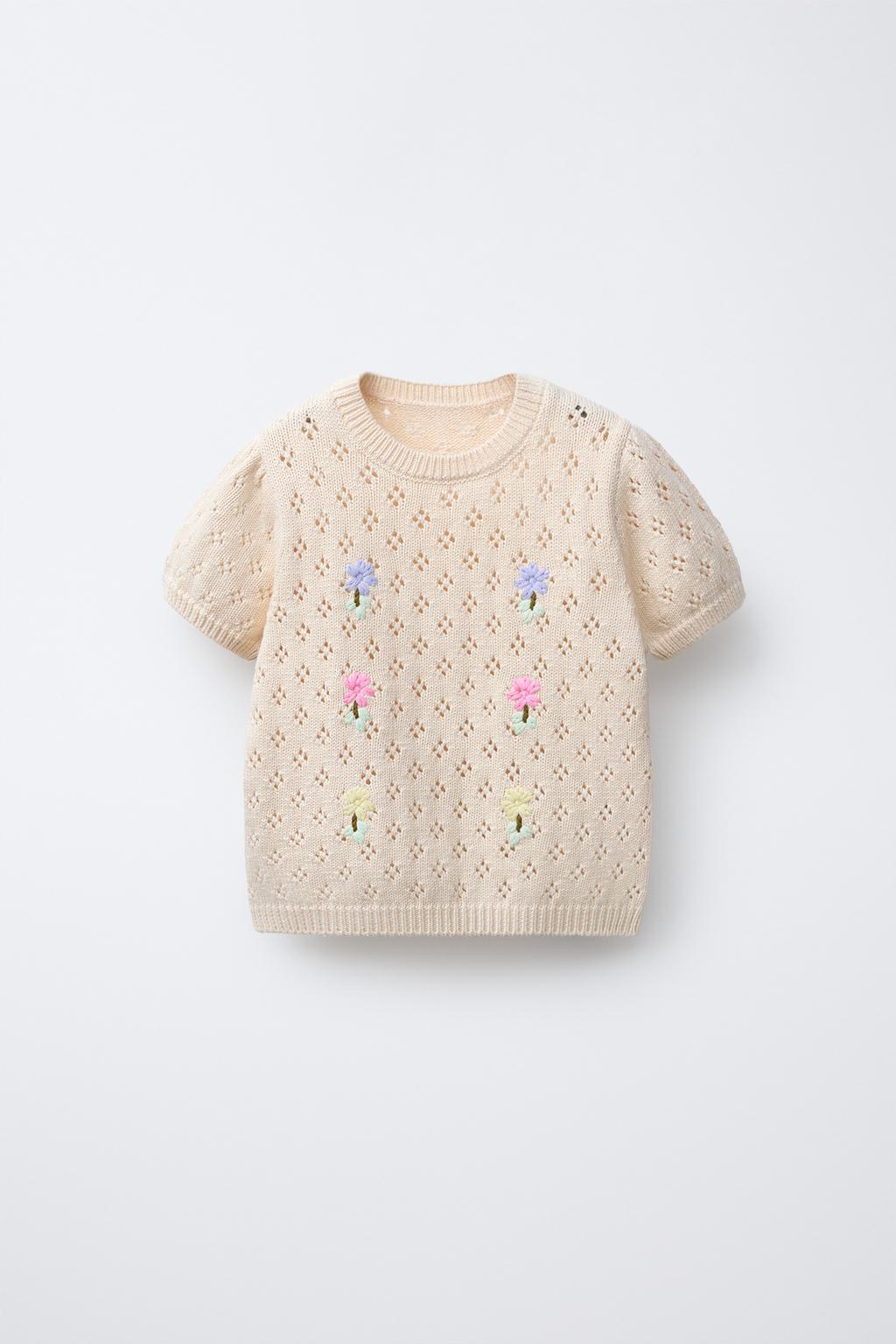 Топ из вязаного кружева с вышитыми цветами