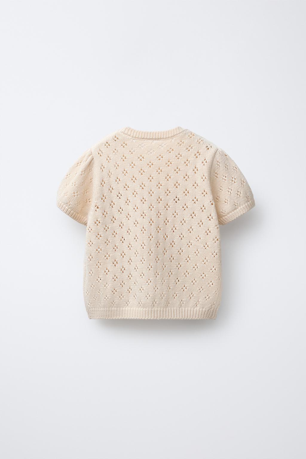 Топ из вязаного кружева с вышитыми цветами