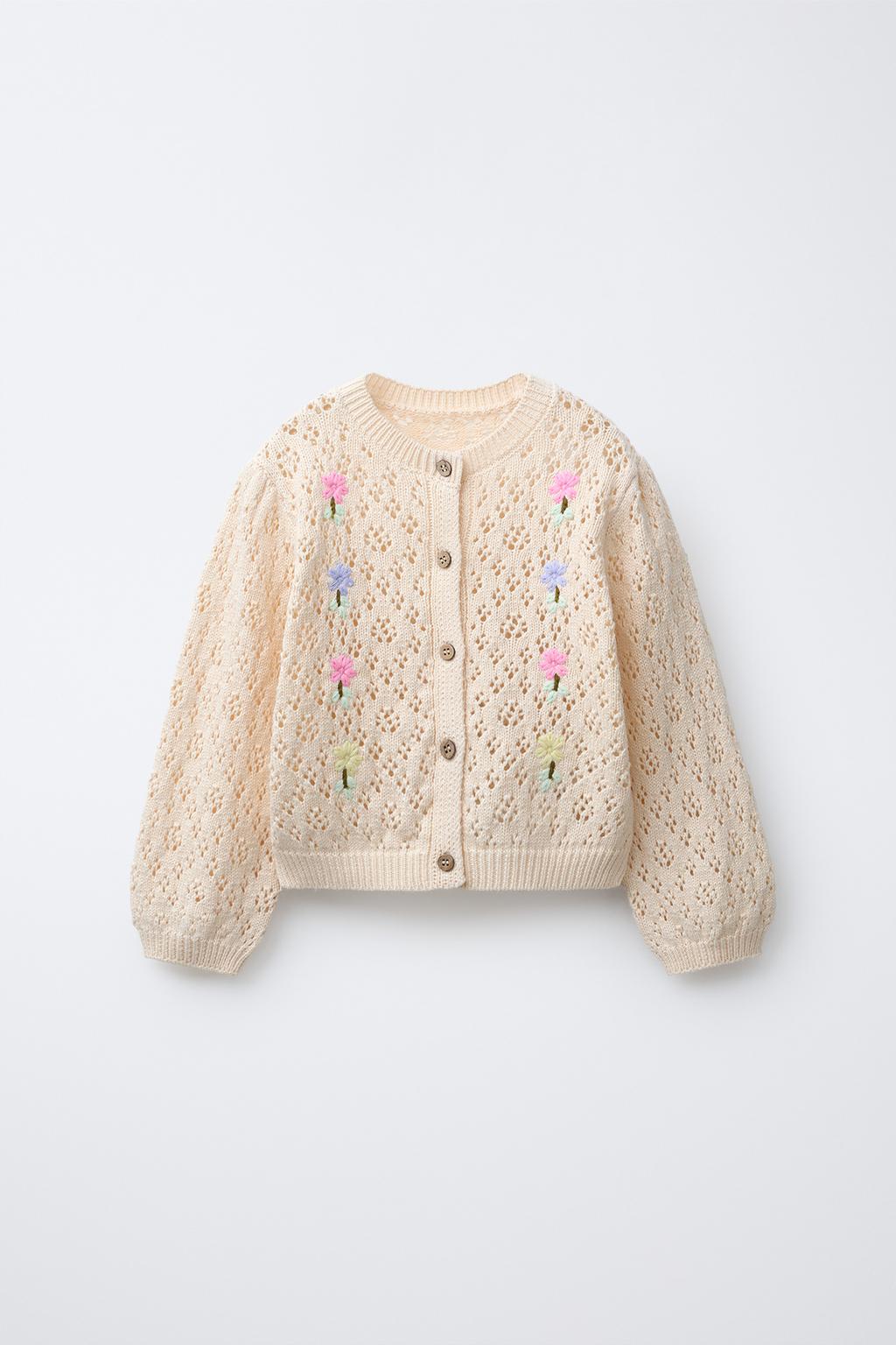 Кардиган с вышитыми цветами и рельефным узором