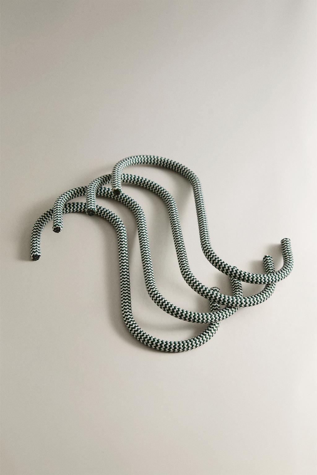 Набор крючков (упаковка из 4 штук)