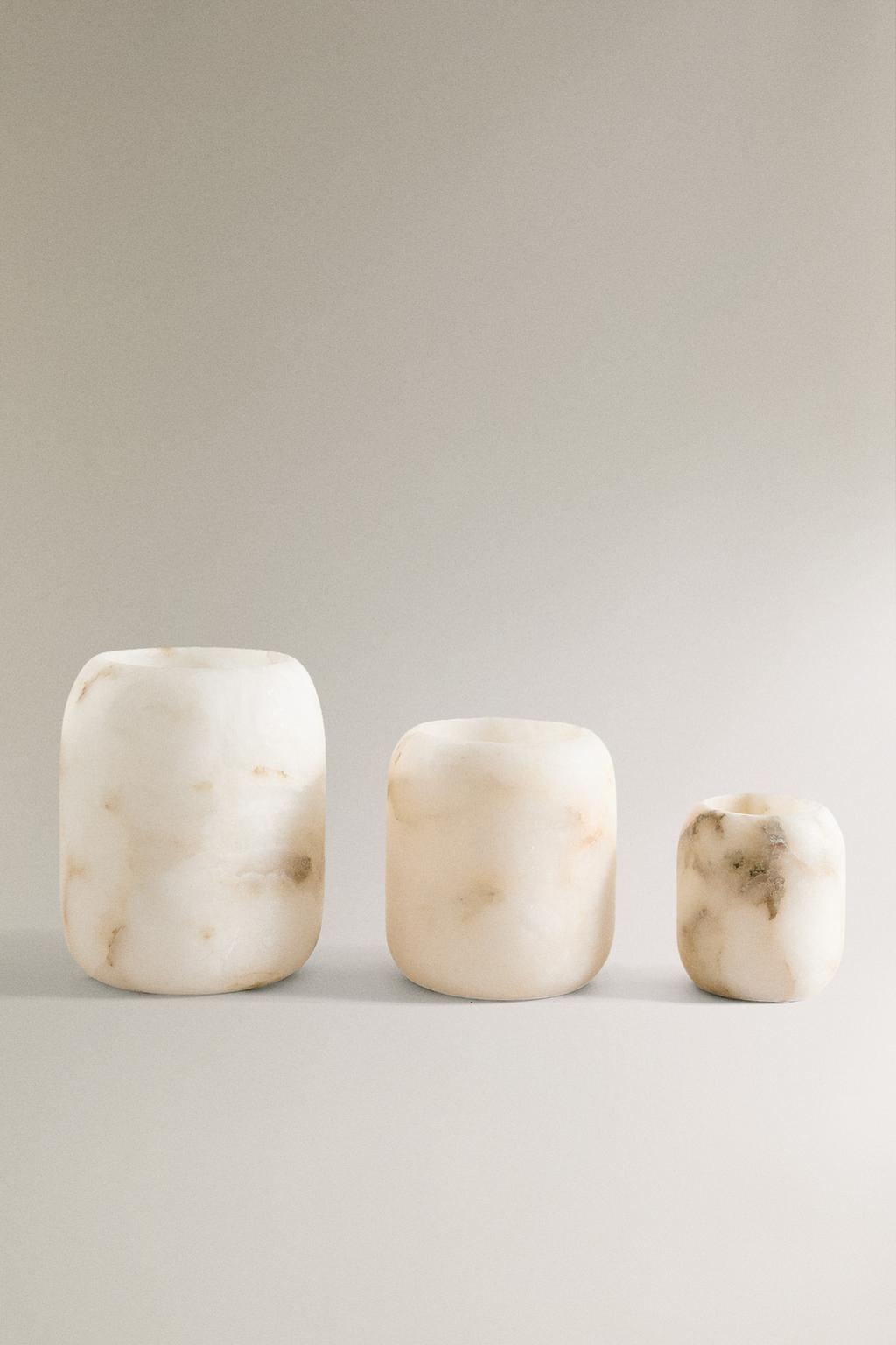 Подсвечник из алебастра