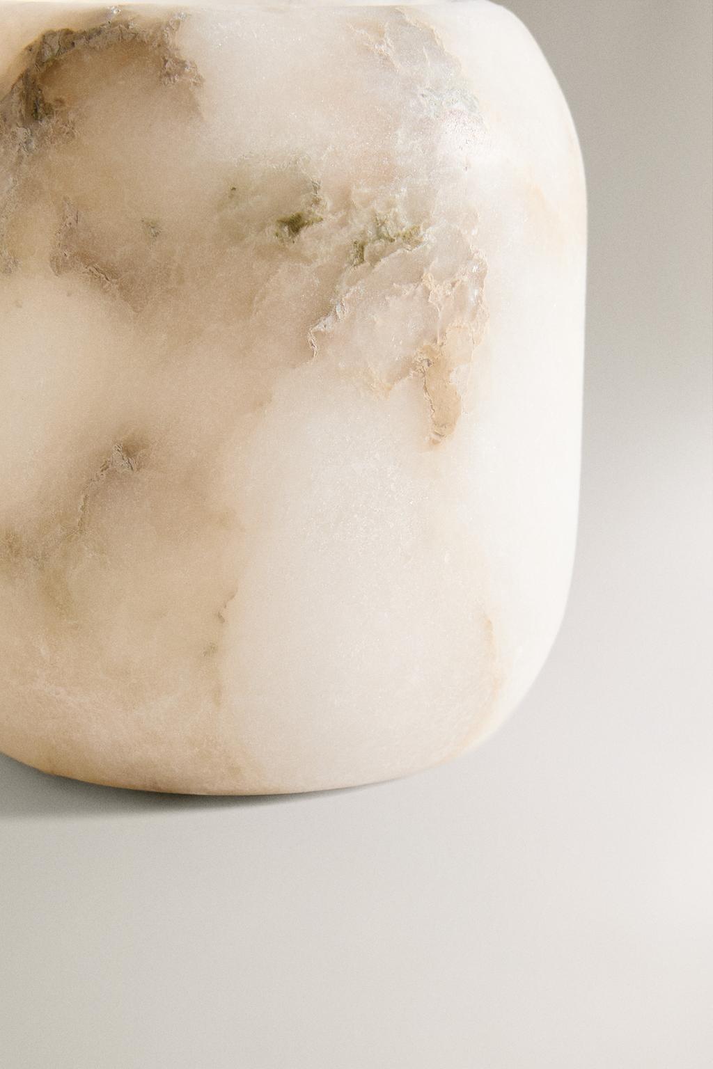 Подсвечник из алебастра