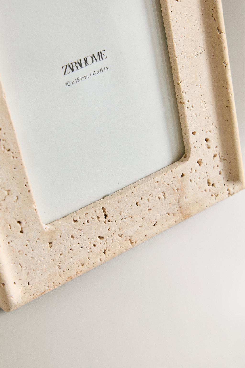 Фоторамка из травертина