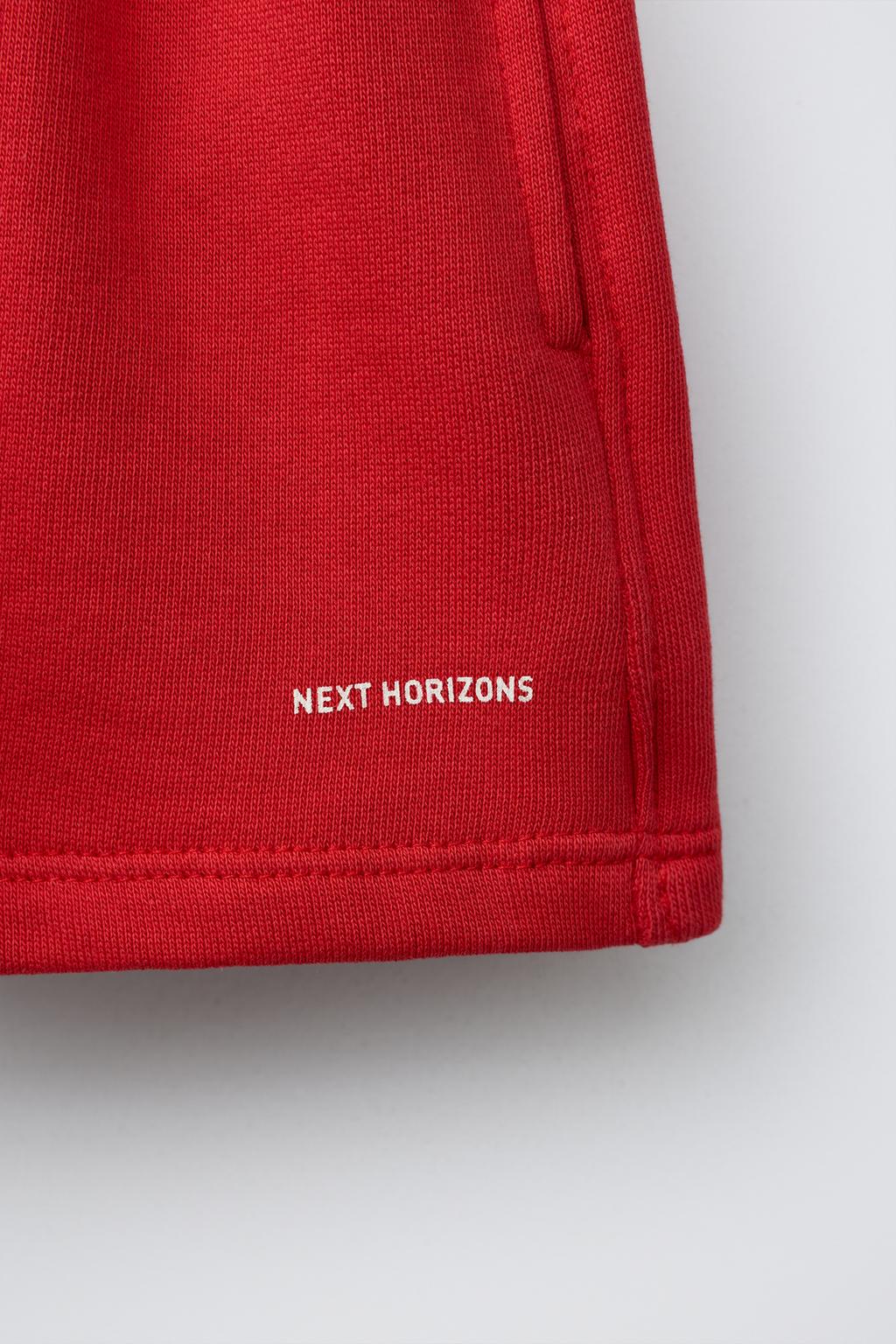 ШОРТЫ-БЕРМУДЫ С НАДПИСЬЮ