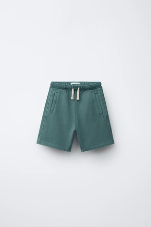 Шорты из мягкой ткани с логотипом и окрашиванием в готовом виде