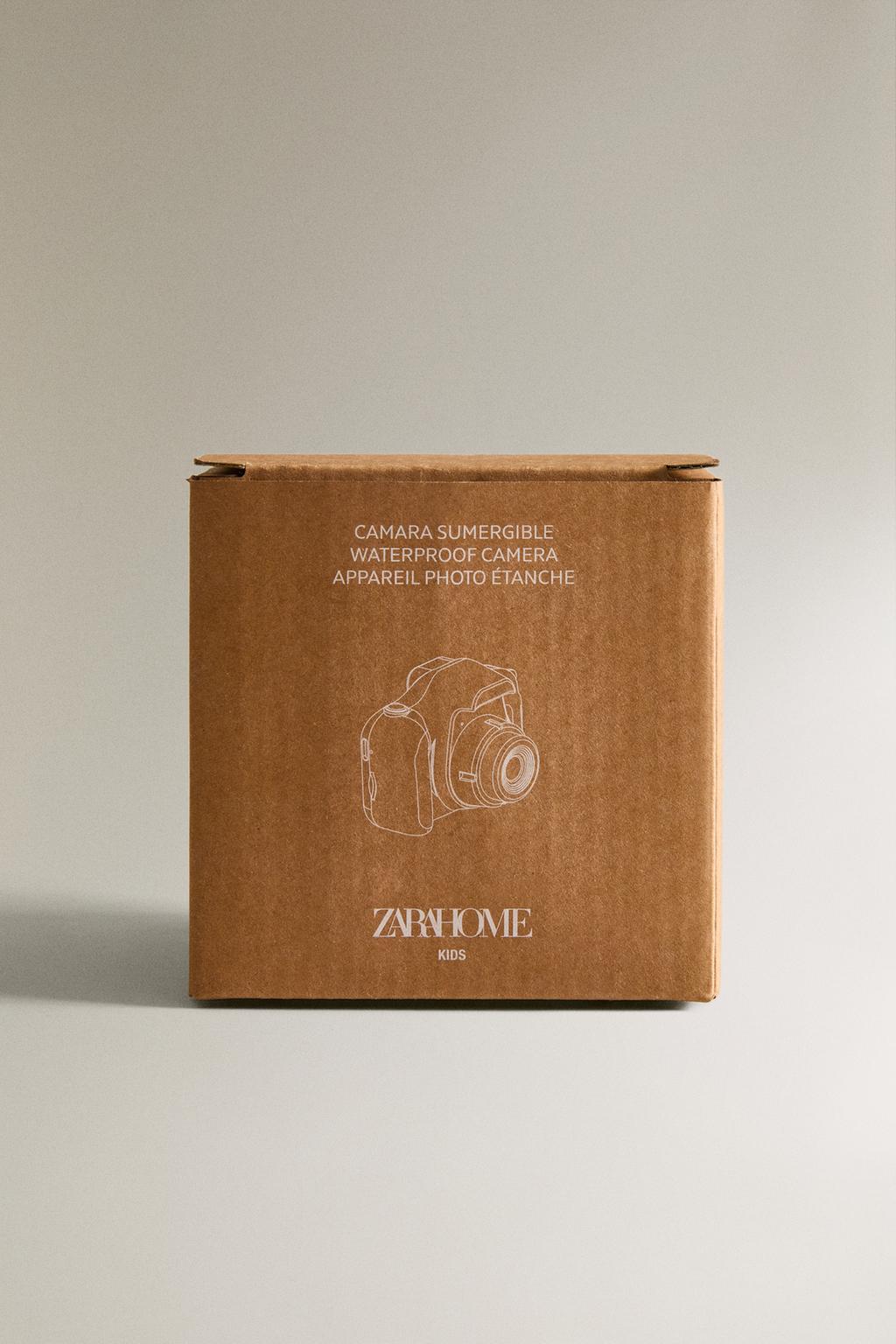 Детская камера под водой