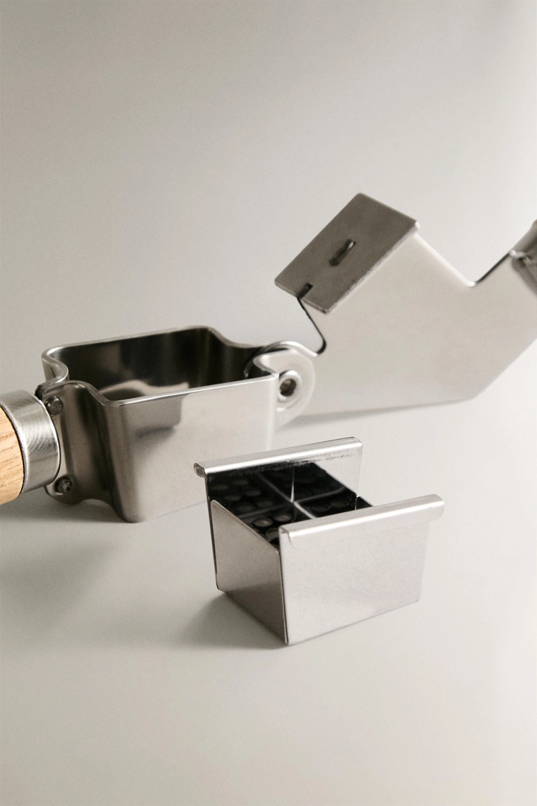 Пресс для чеснока